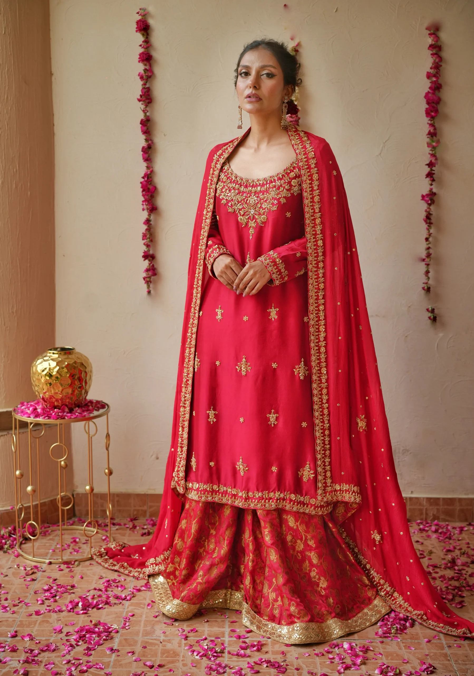 LIYA RED SHIRT And Dubata